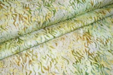 Batik Patchworkstoff hellgrün mit Muster